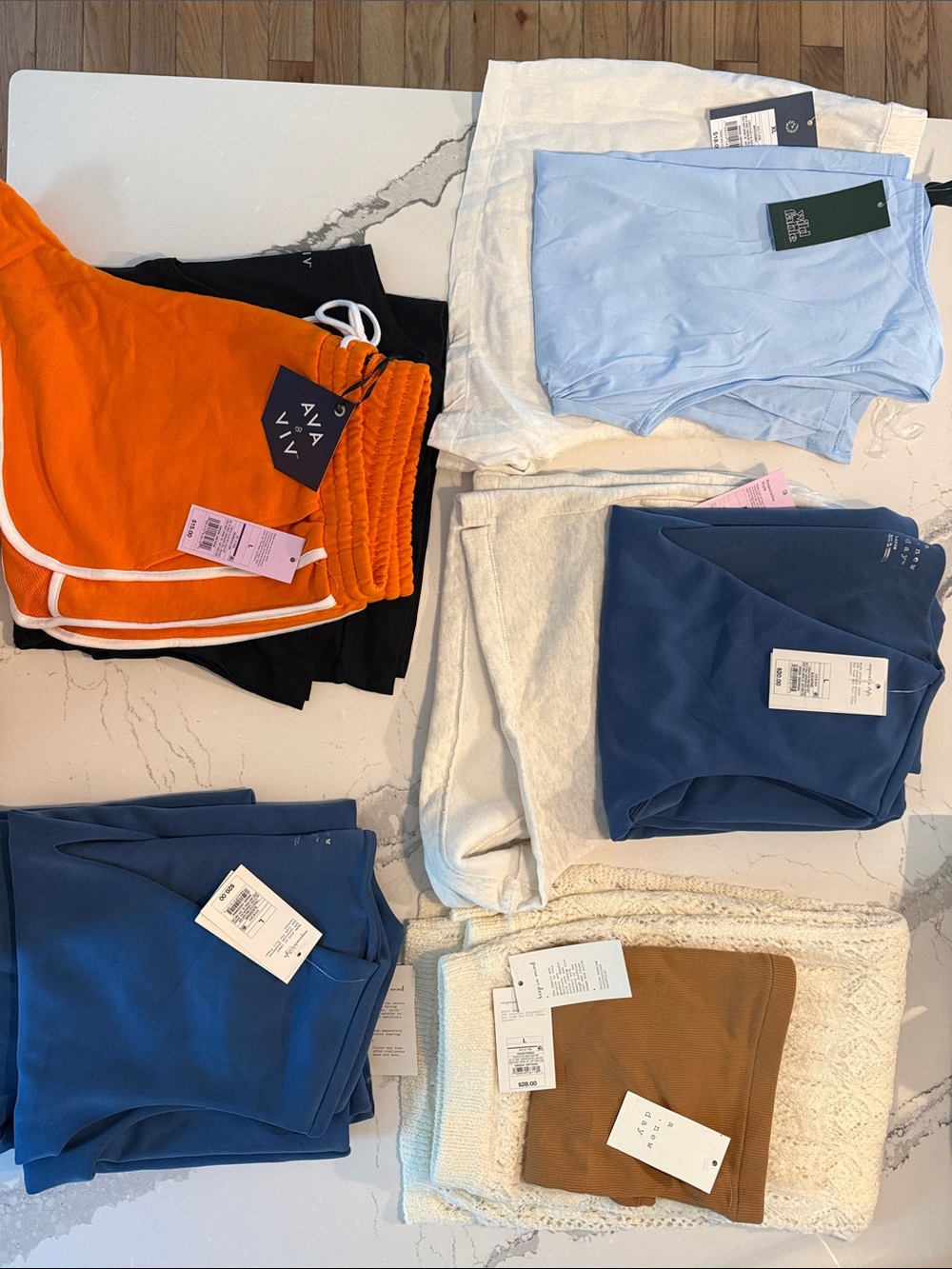 NWT Women’s Large/XL Clothing Bundle | A&A VIV, Pink Lily, Everyday, Lounge & Ac